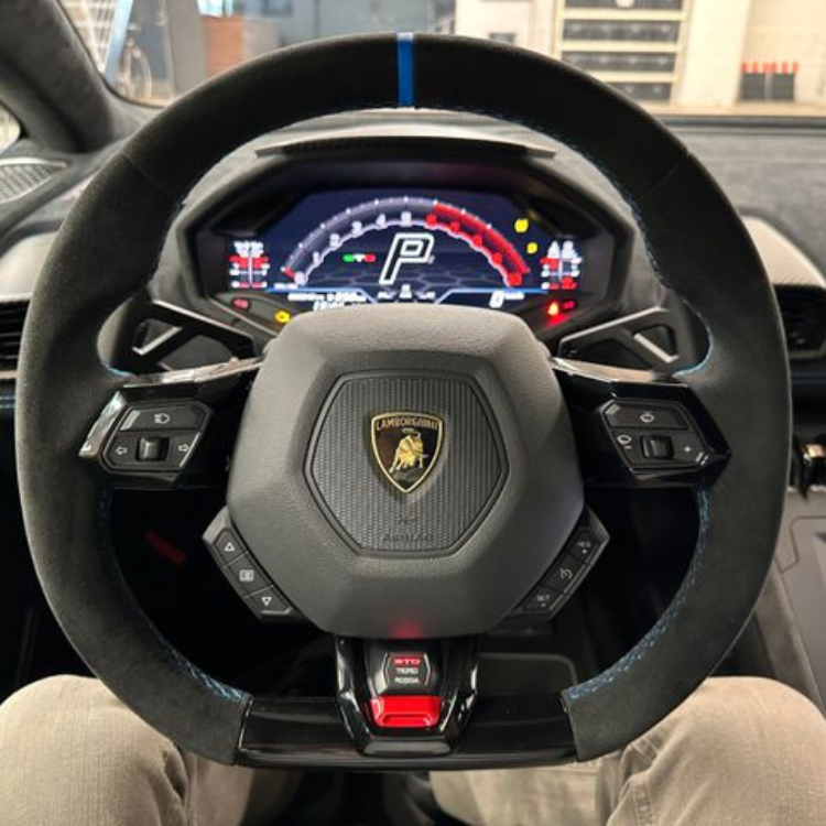 Lamborghini Huracán Evo STO 2024