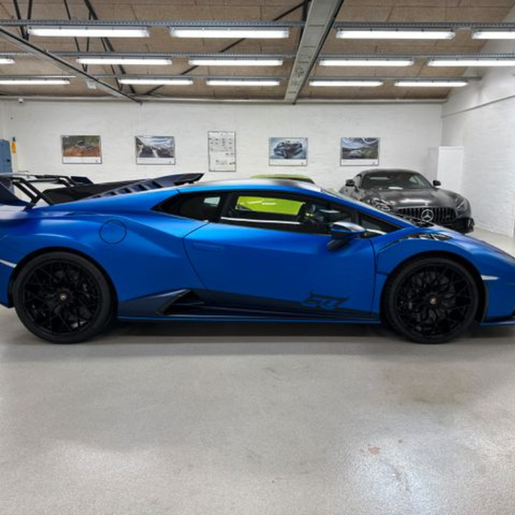 Lamborghini Huracán Evo STO 2024